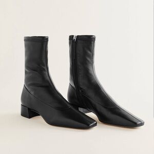 Reformation Rosina ankle boot size 7, black leather